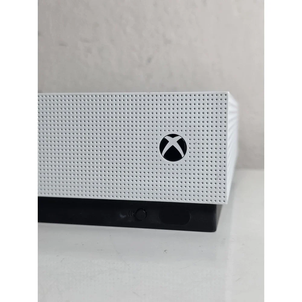 Microsoft Xbox One S (Model 1681) 500GB Gaming System Console W/ Wires Tested
